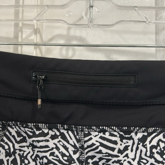 Lululemon Run  Inspire Crop II *All Full-On Luxtreme Mini Brushed Animal Print - Picture 3 of 8